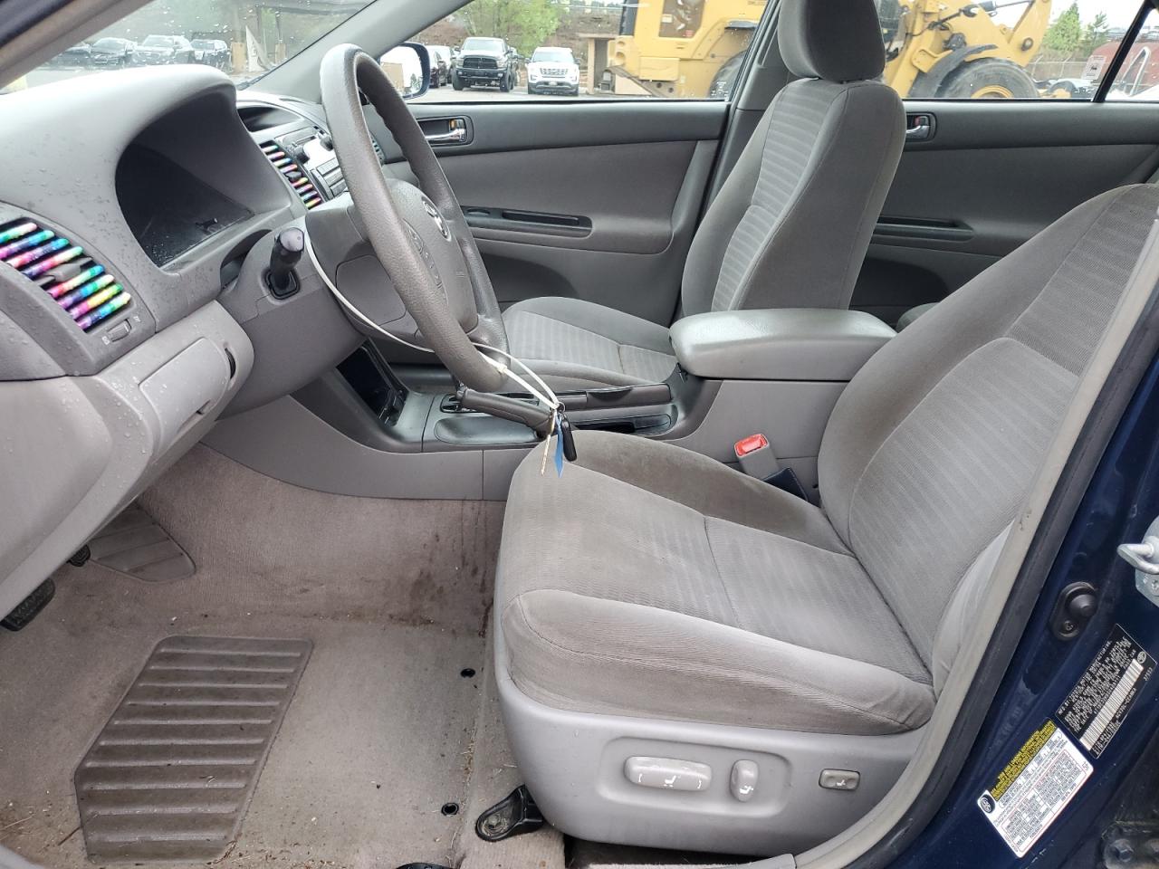 4T1BE32K65U409111 2005 Toyota Camry Le