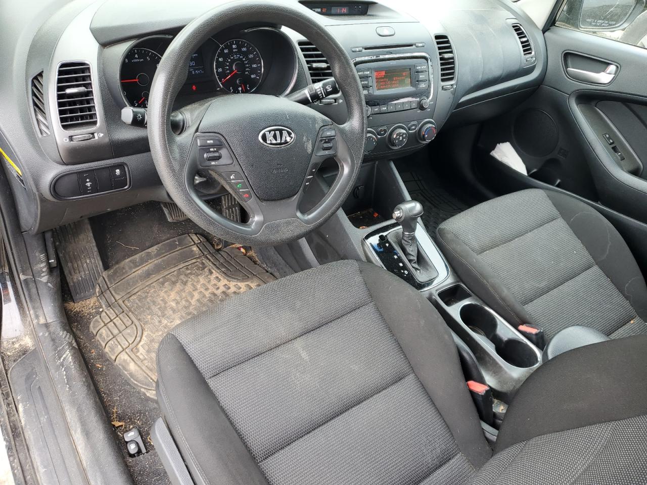 3KPFK4A72HE041370 2017 Kia Forte Lx