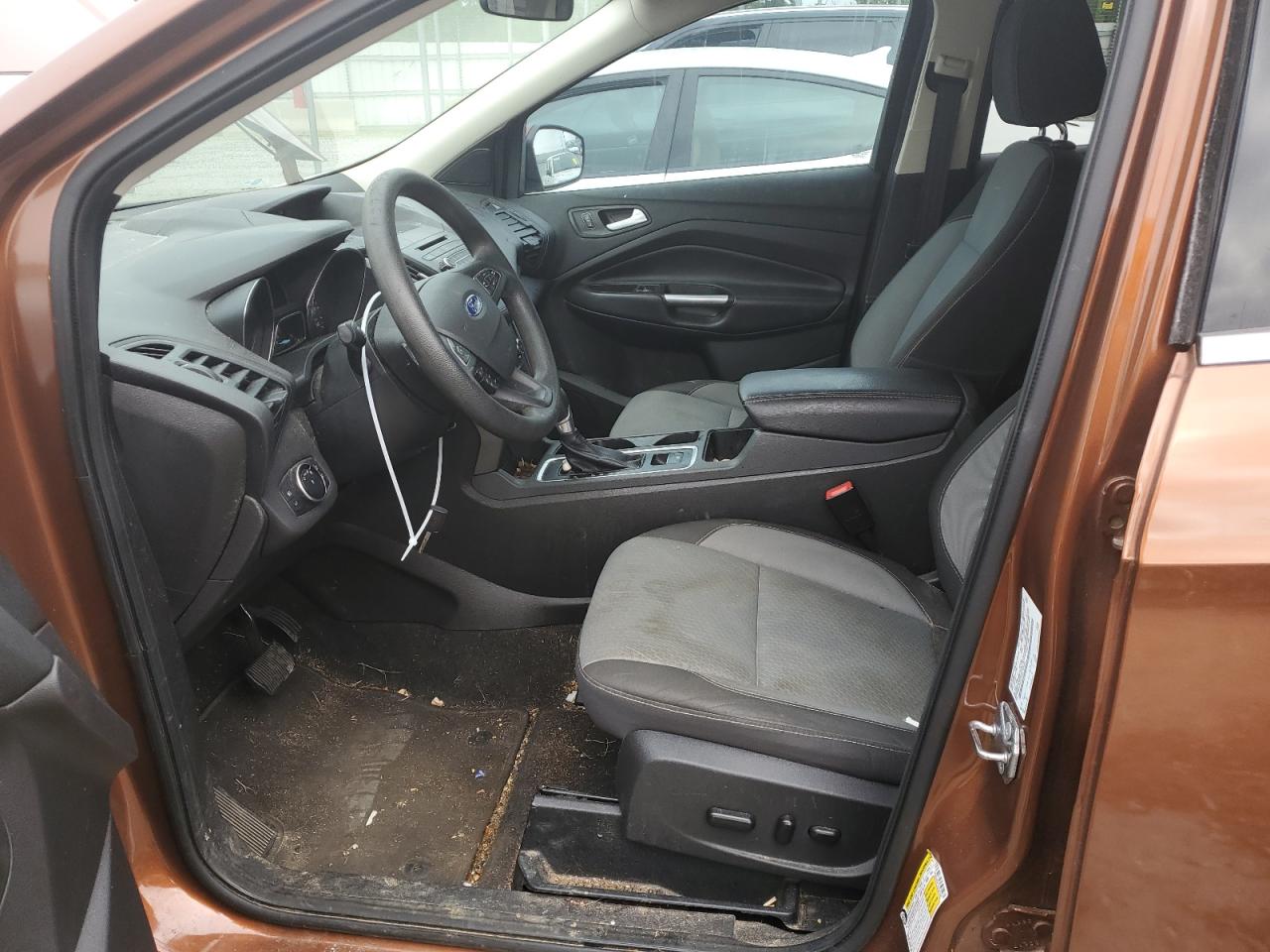 1FMCU0GD7HUC87802 FORD ESCAPE 2017