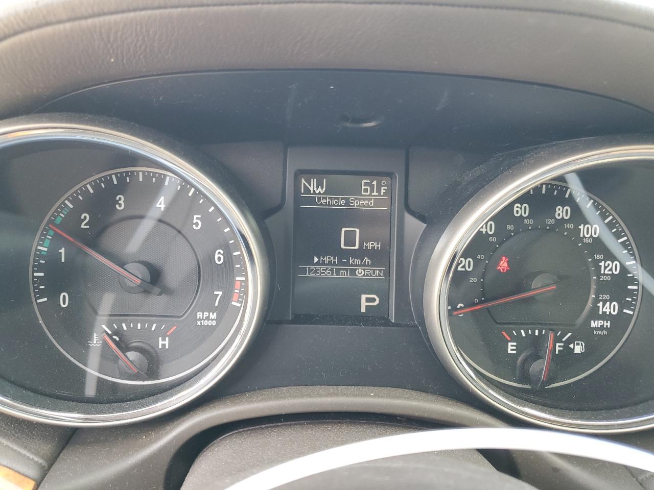 1J4RR6GG9BC745439 2011 Jeep Grand Cherokee Overland