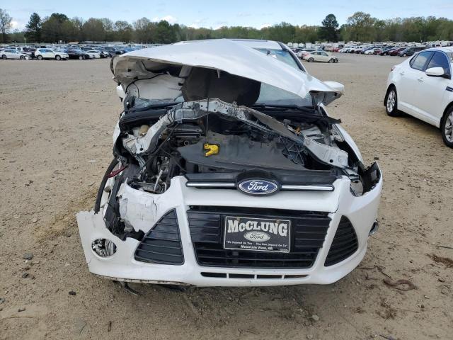 2014 Ford Focus Titanium VIN: 1FADP3J26EL257898 Lot: 49353114