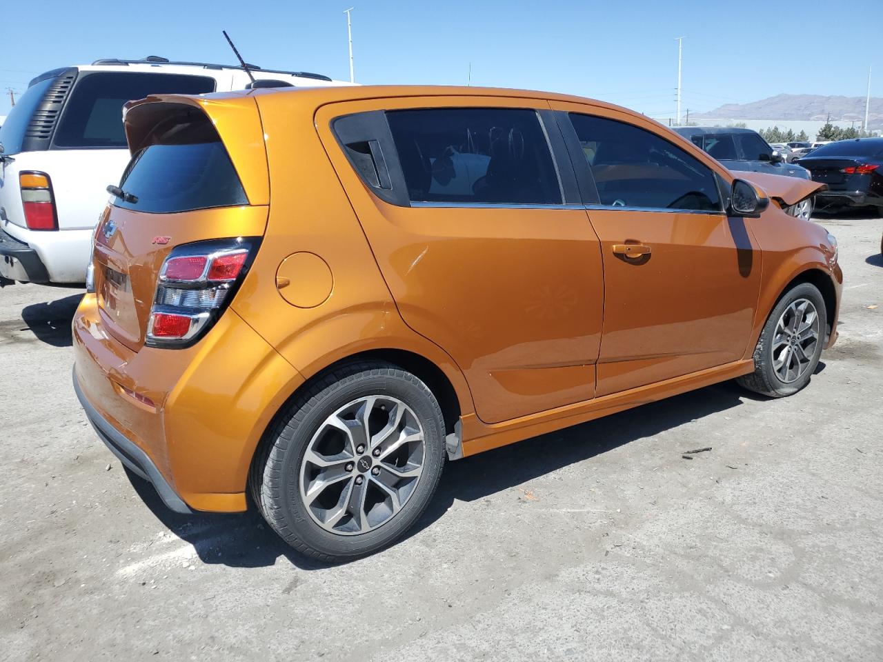 1G1JD6SBXK4108138 CHEVROLET SONIC 2019