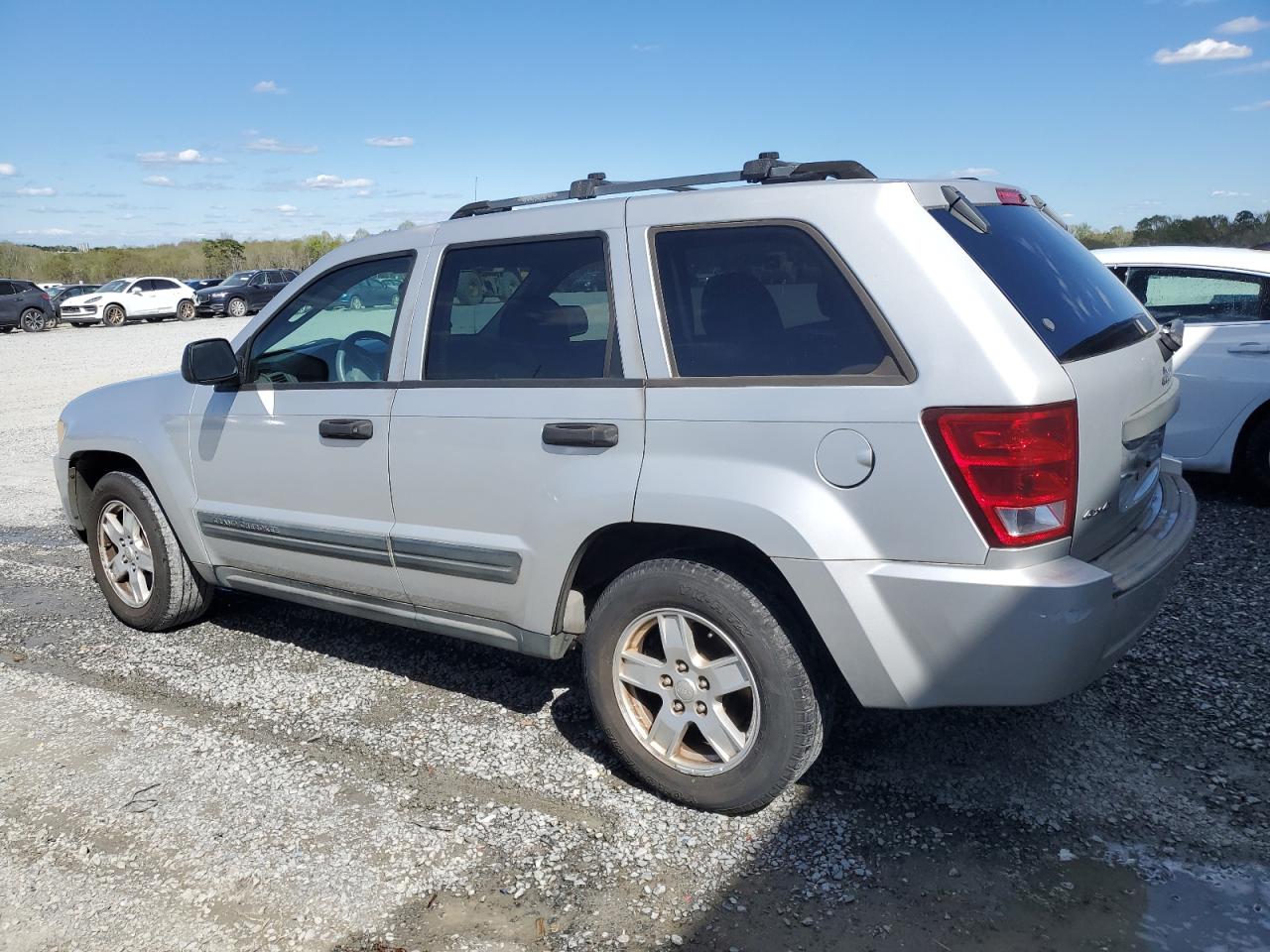 1J4GR48K95C542683 2005 Jeep Grand Cherokee Laredo