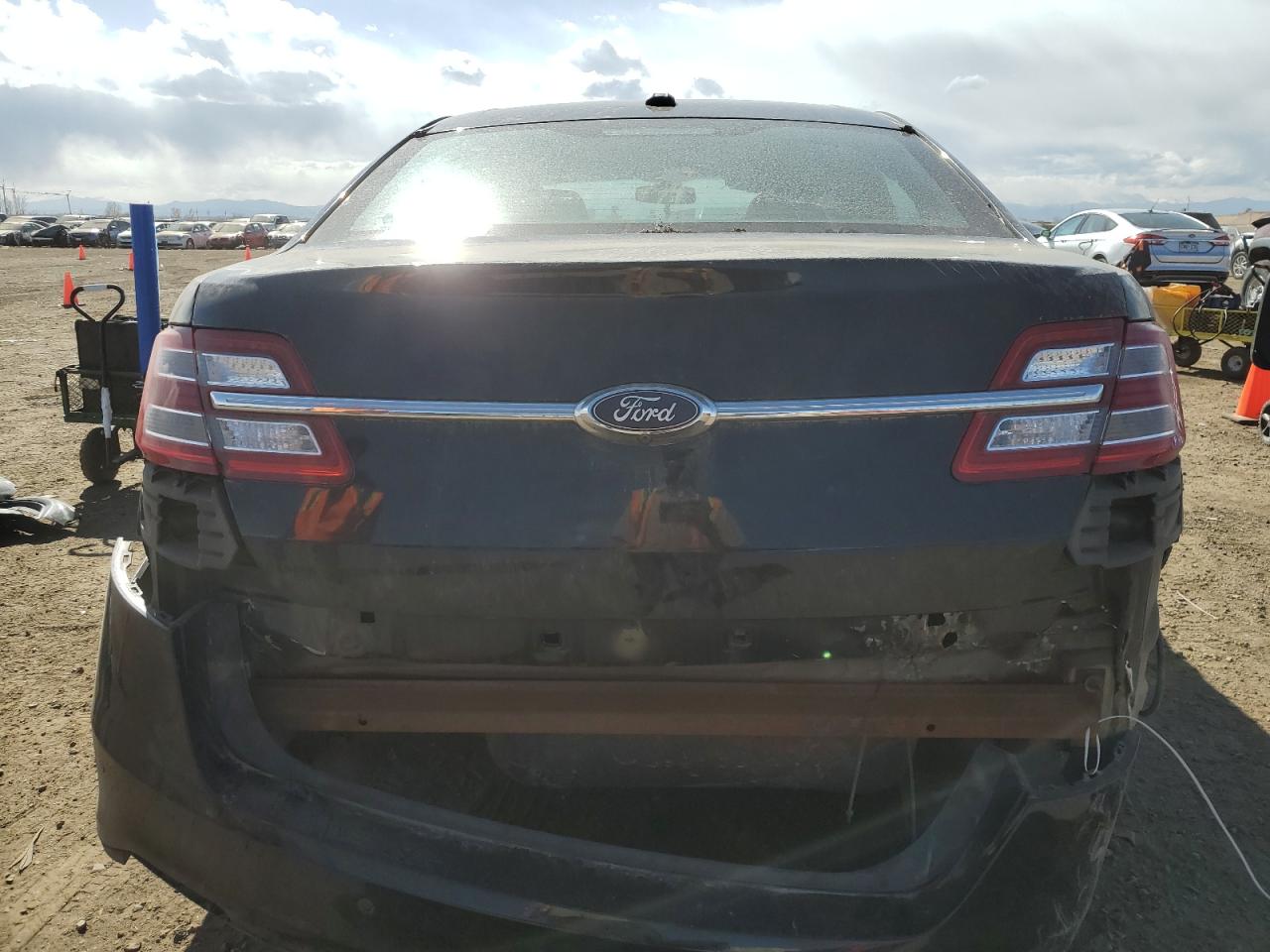 1FAHP2F80HG117853 FORD TAURUS 2017