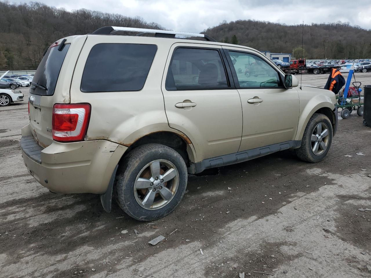 1FMCU9EG2BKB71329 2011 Ford Escape Limited