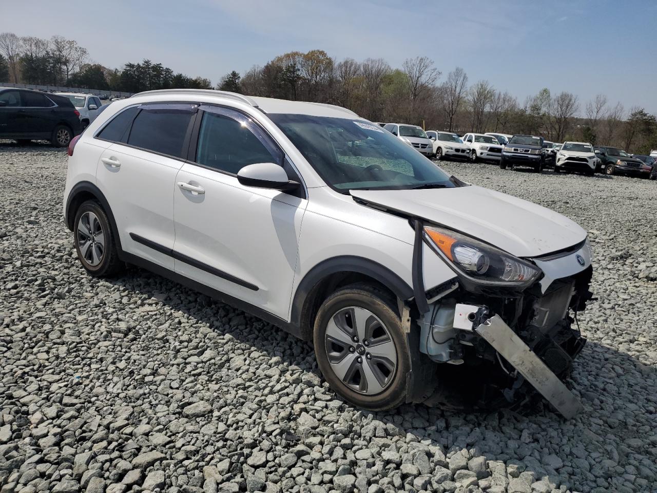 KNDCB3LC7J5109395 2018 Kia Niro Fe