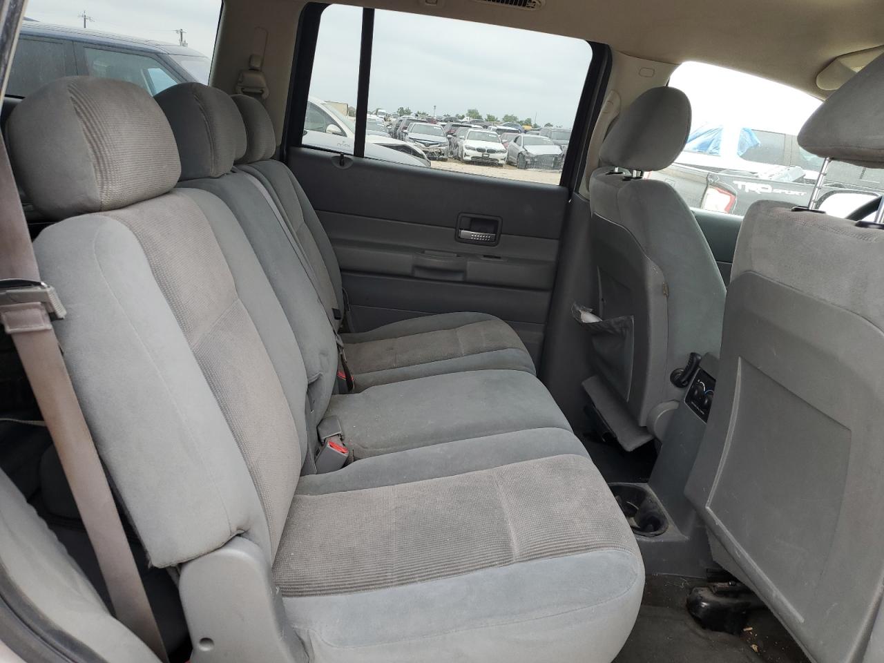 1D4HD48N55F528588 2006 Dodge Durango Slt