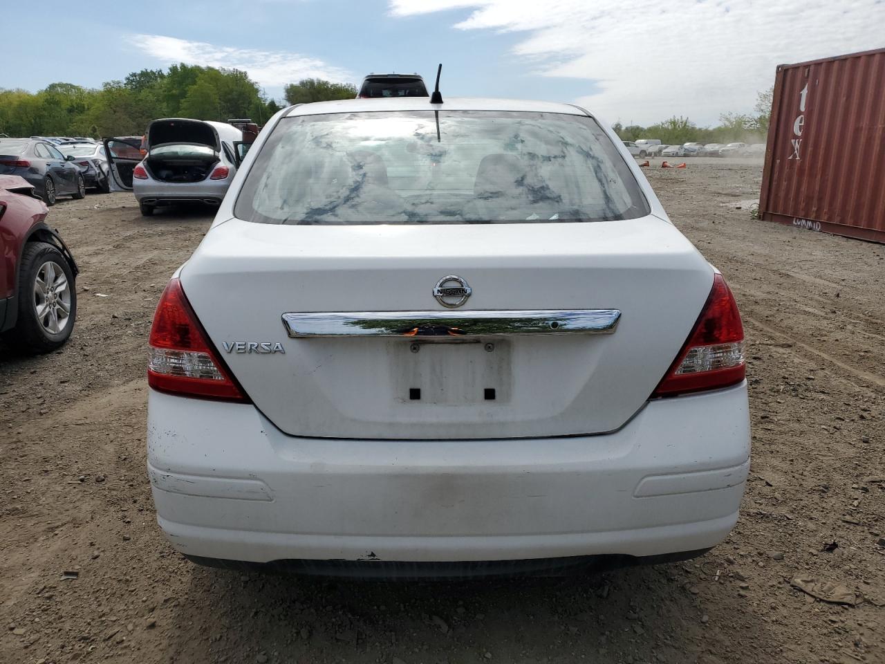 3N1BC11E88L391464 2008 Nissan Versa S