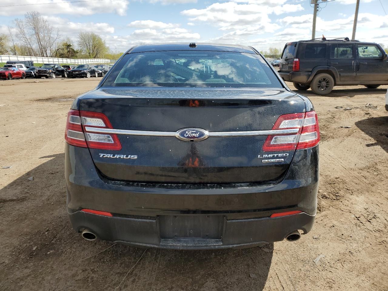 1FAHP2F8XEG113692 2014 Ford Taurus Limited