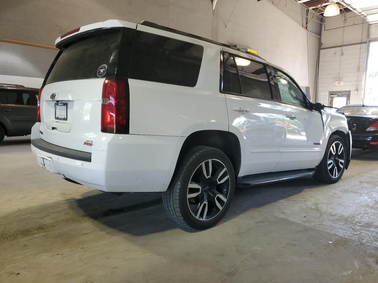 1GNSKCKJ4KR290677 CHEVROLET TAHOE 2019
