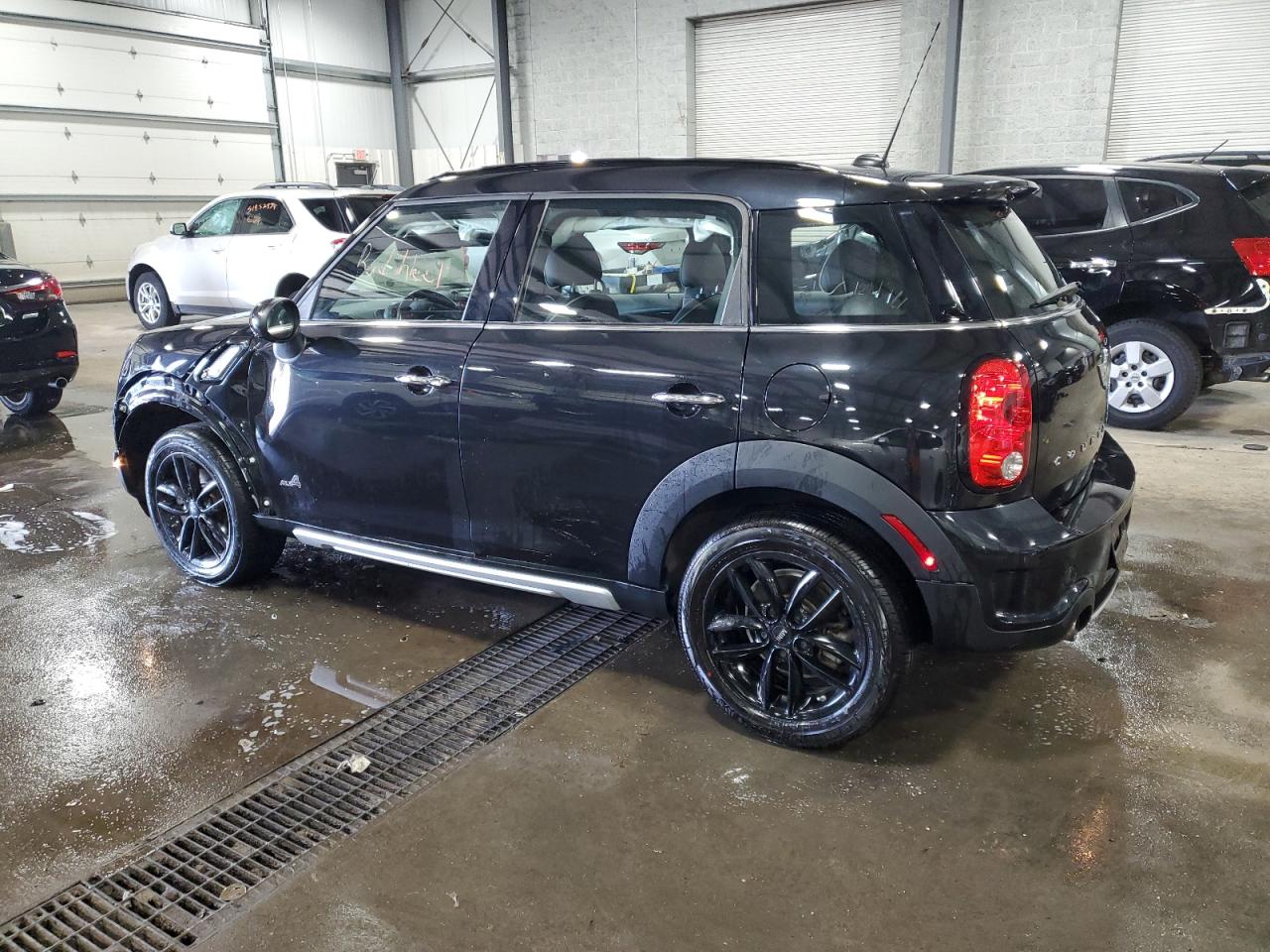 2016 Mini Cooper S Countryman vin: WMWZC5C58GWU04882