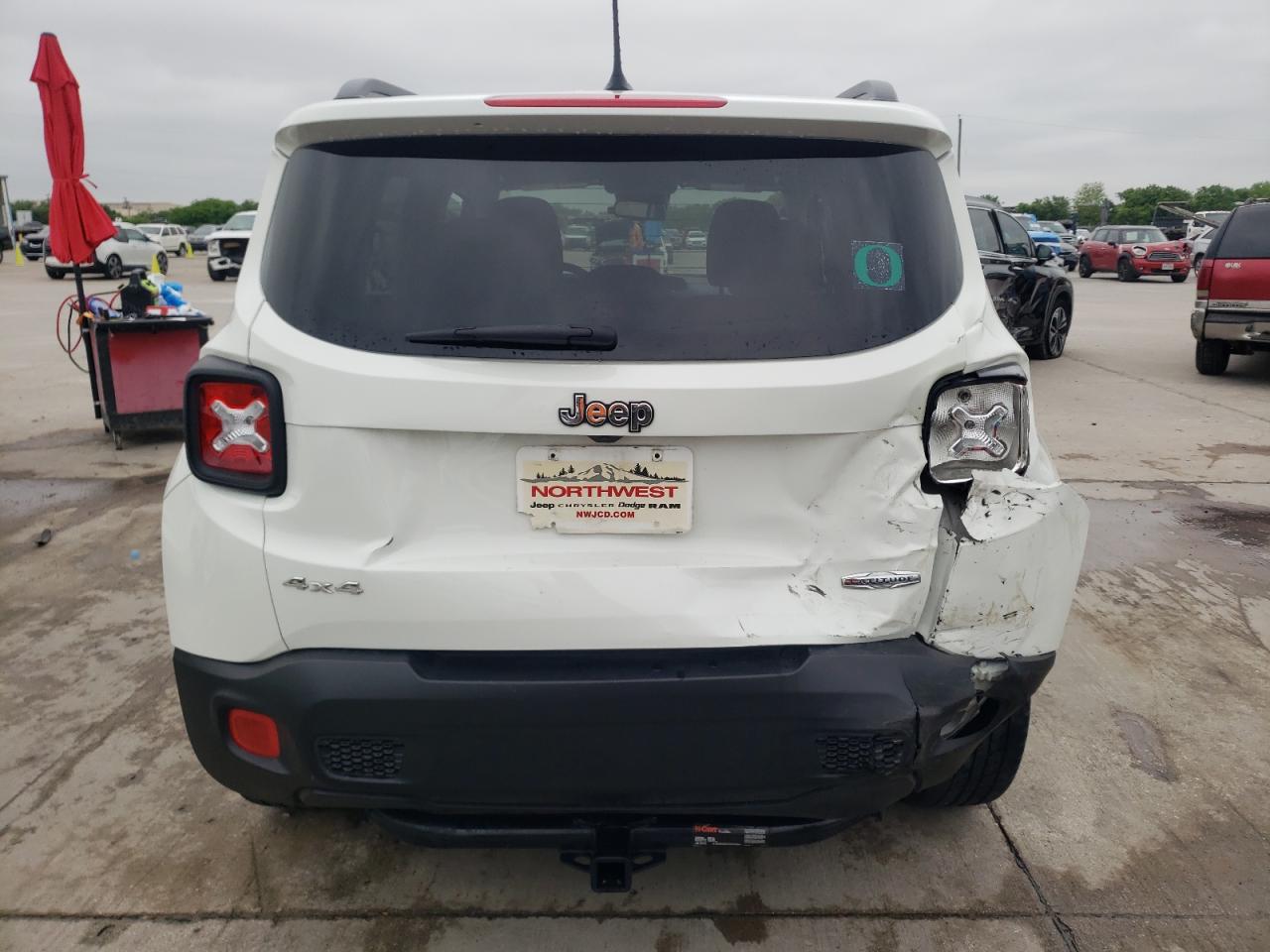 2017 Jeep Renegade Latitude vin: ZACCJBBB2HPF23949