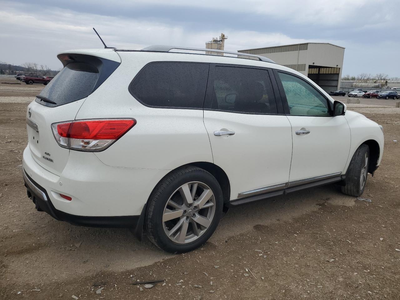 5N1AR2MM5GC619555 NISSAN PATHFINDER 2016