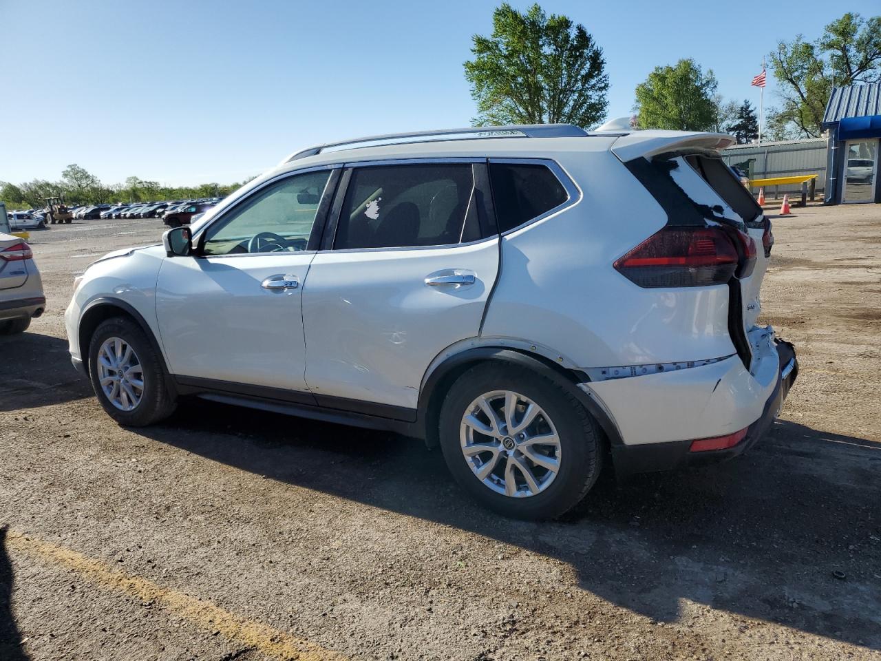 2018 Nissan Rogue S vin: 5N1AT2MT3JC792202