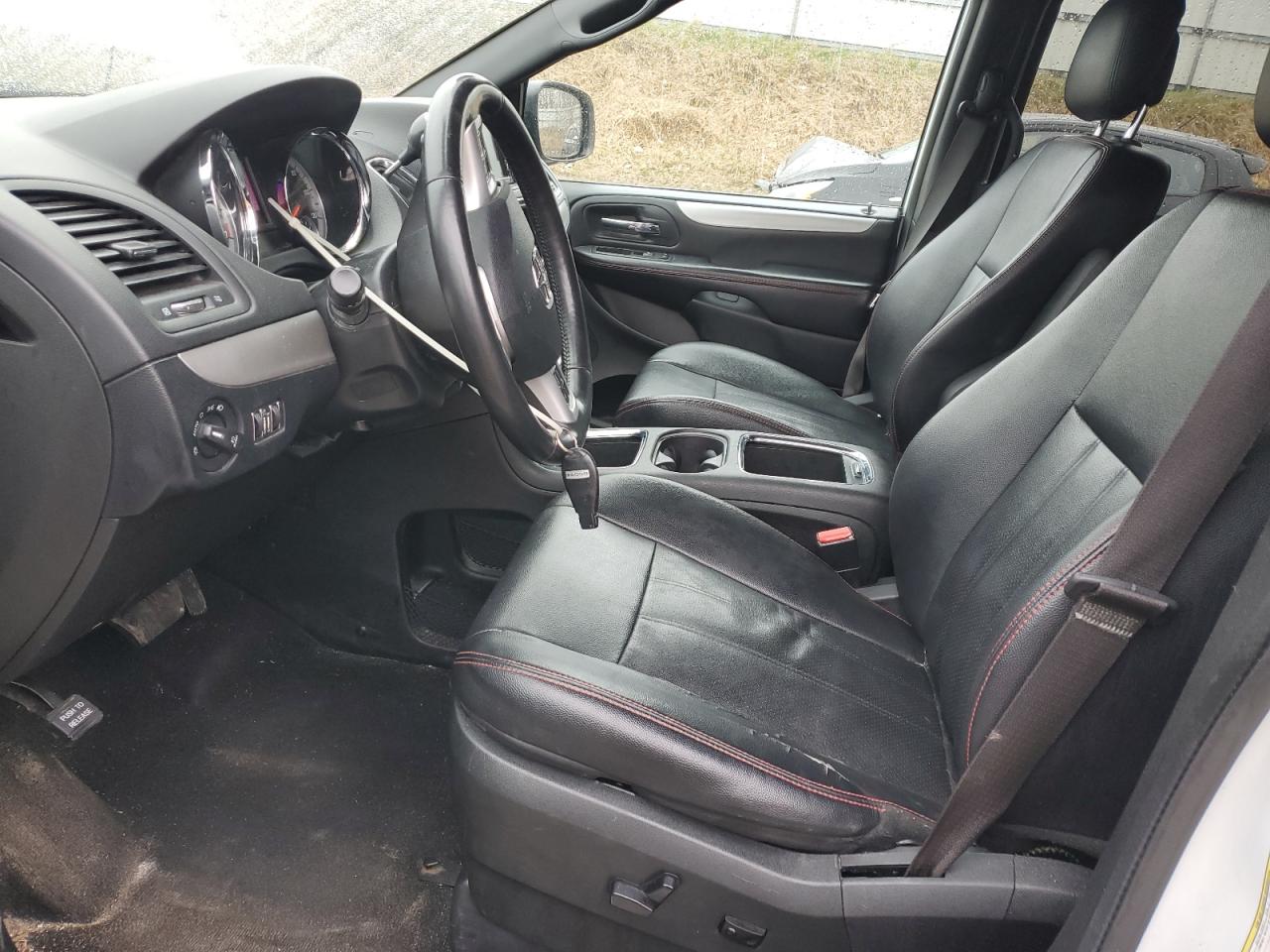 2C4RDGEG0HR828447 2017 Dodge Grand Caravan Gt