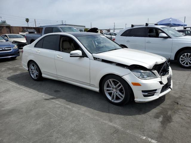 VIN WDDGF4HB5DA747366 2013 Mercedes-Benz C-Class, 250 no.4