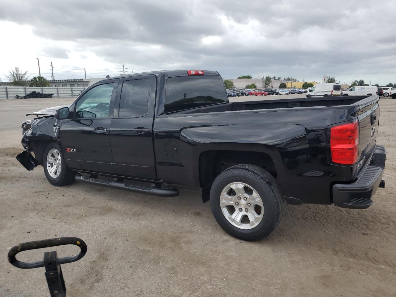 2018 Chevrolet Silverado K1500 Lt vin: 1GCVKREC9JZ295474