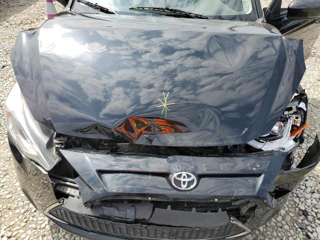 3MYDLBJVXLY704345 Toyota Yaris LE 11