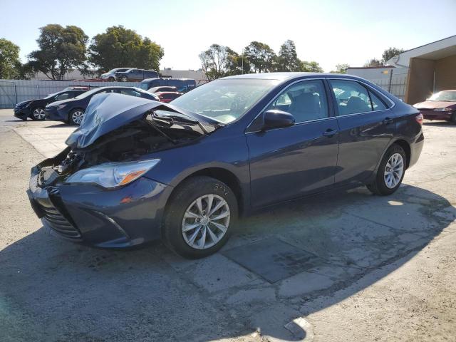 Lot #2510398285 2017 TOYOTA CAMRY LE salvage car