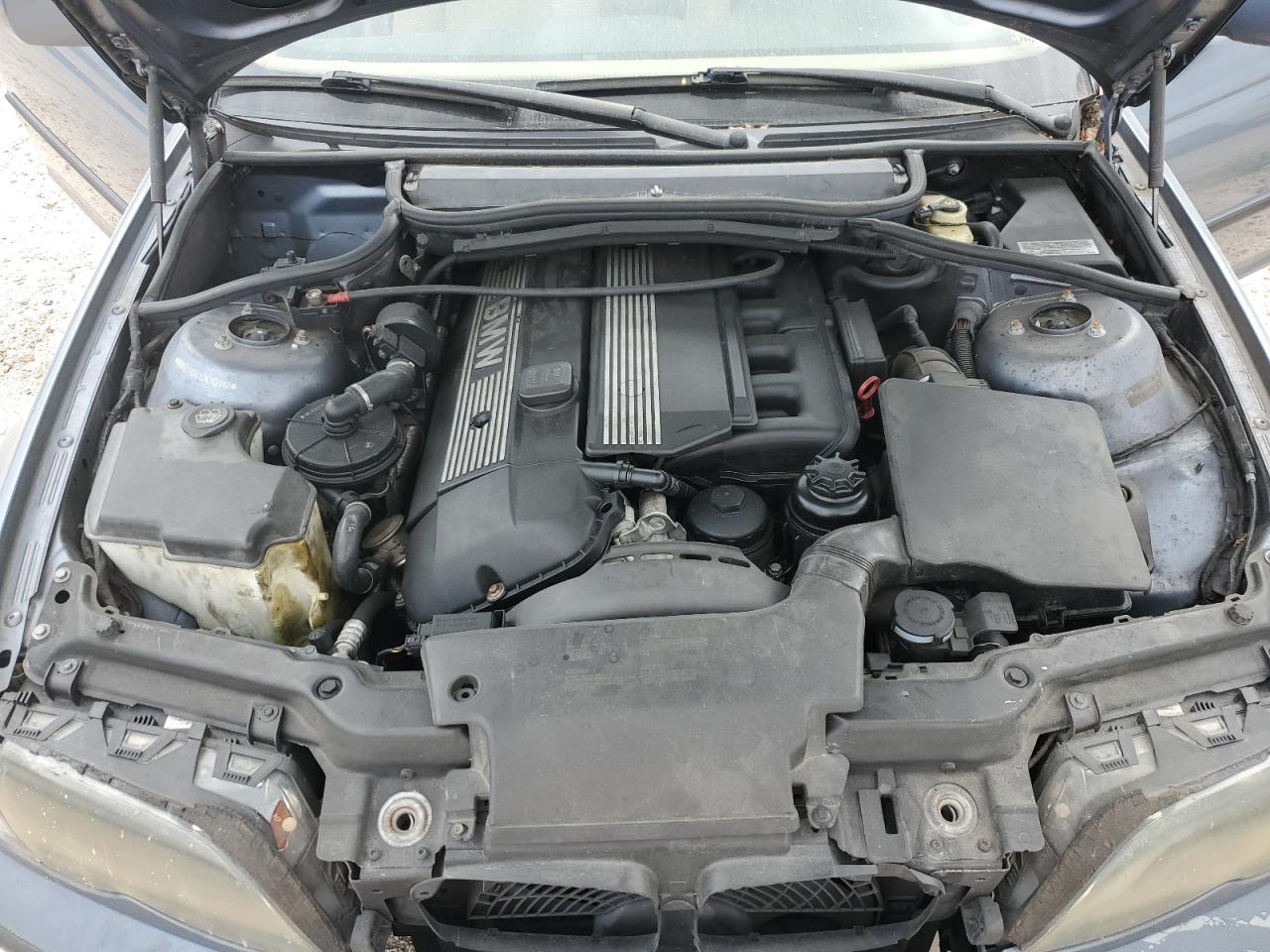 WBAET37424NJ82362 2004 BMW 325 I