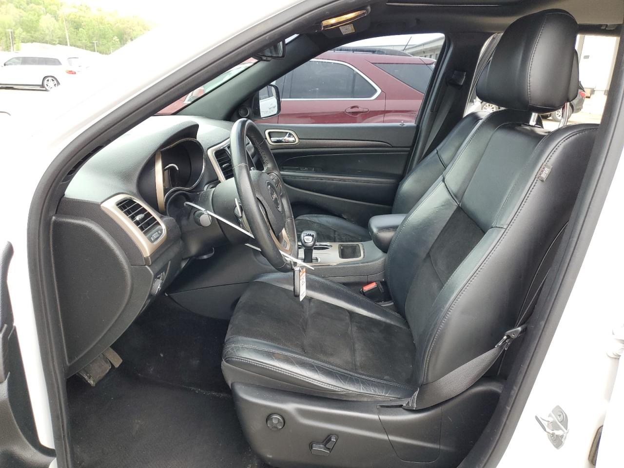 1C4RJFAG1FC687273 2015 Jeep Grand Cherokee Laredo