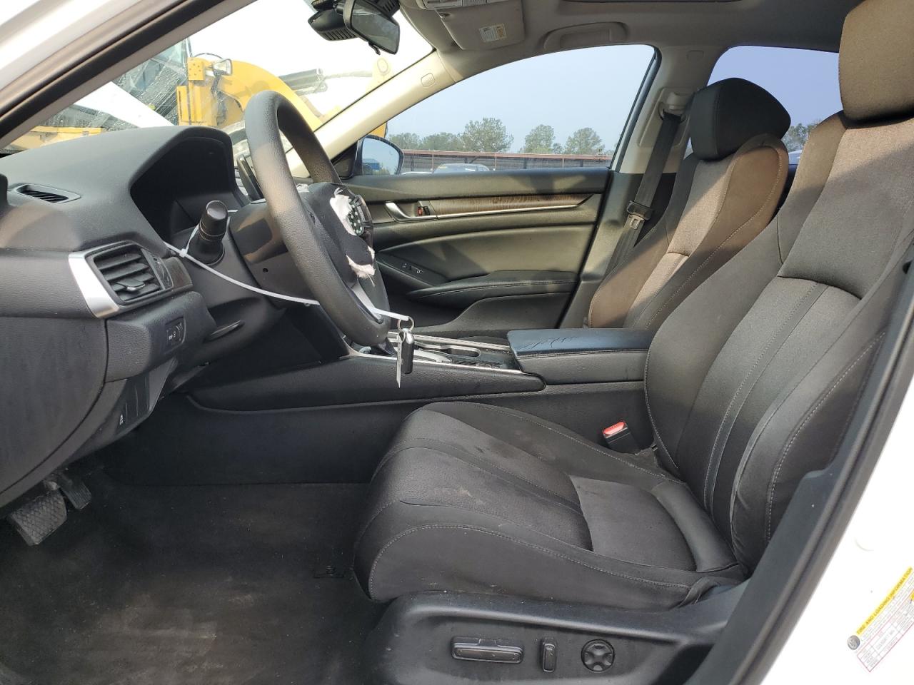1HGCV1F40JA051963 HONDA ACCORD 2018