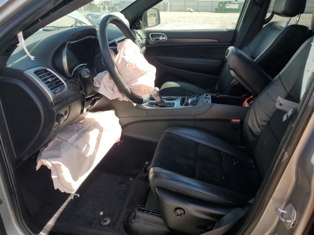 1C4RJFAG8JC202913 2018 Jeep Grand Cherokee Laredo