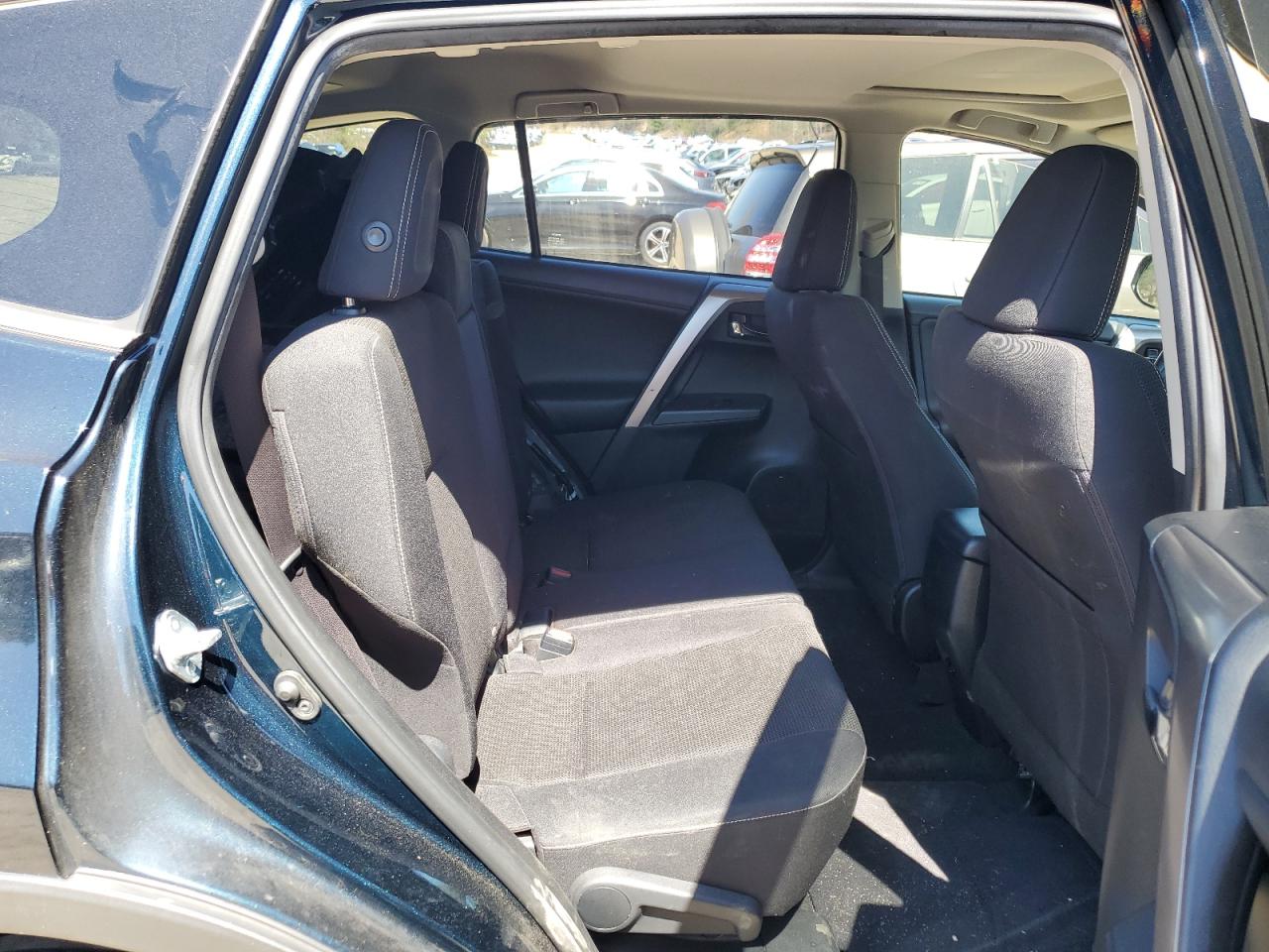 JTMRFREV7JD251994 TOYOTA RAV4 2018