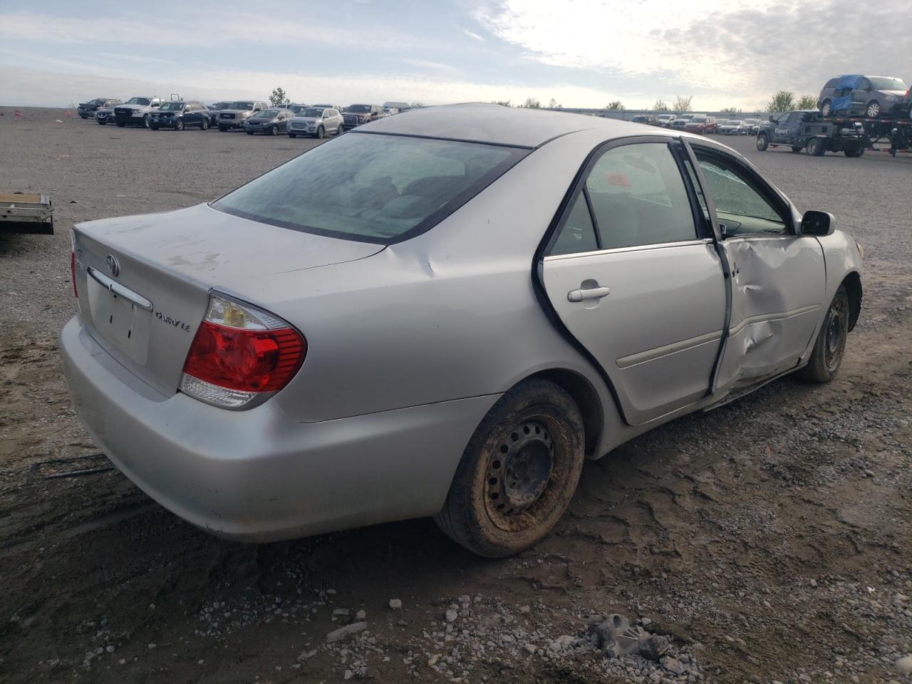 4T1BE32K55U624818 2005 Toyota Camry Le