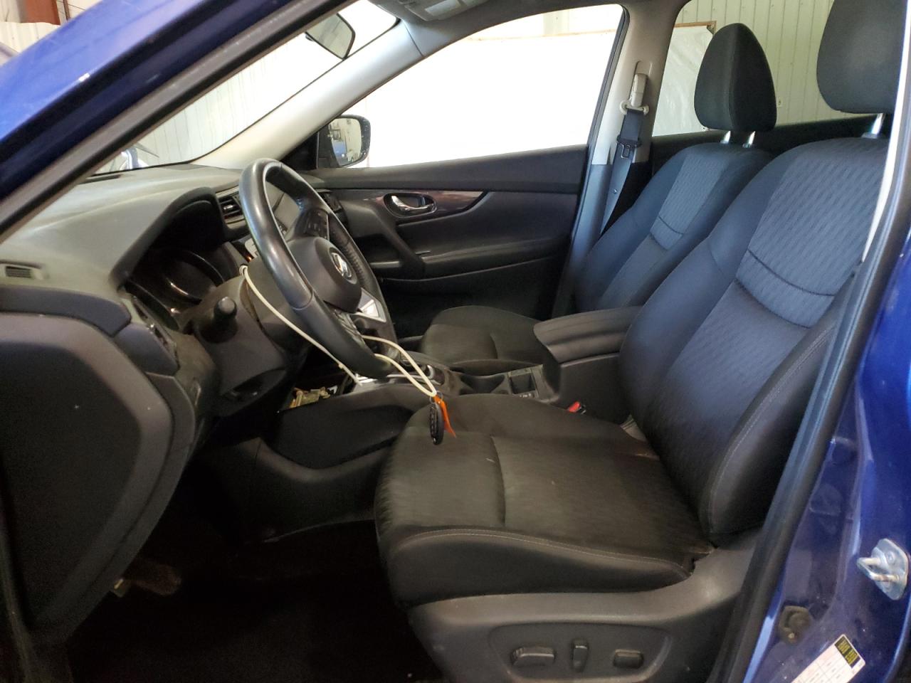KNMAT2MV5JP555953 NISSAN ROGUE 2018
