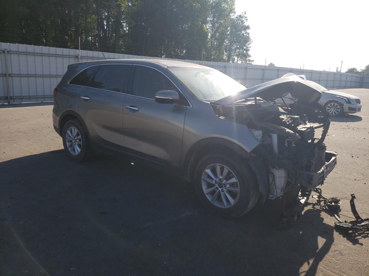 5XYPGDA57KG456120 2019 Kia Sorento Lx