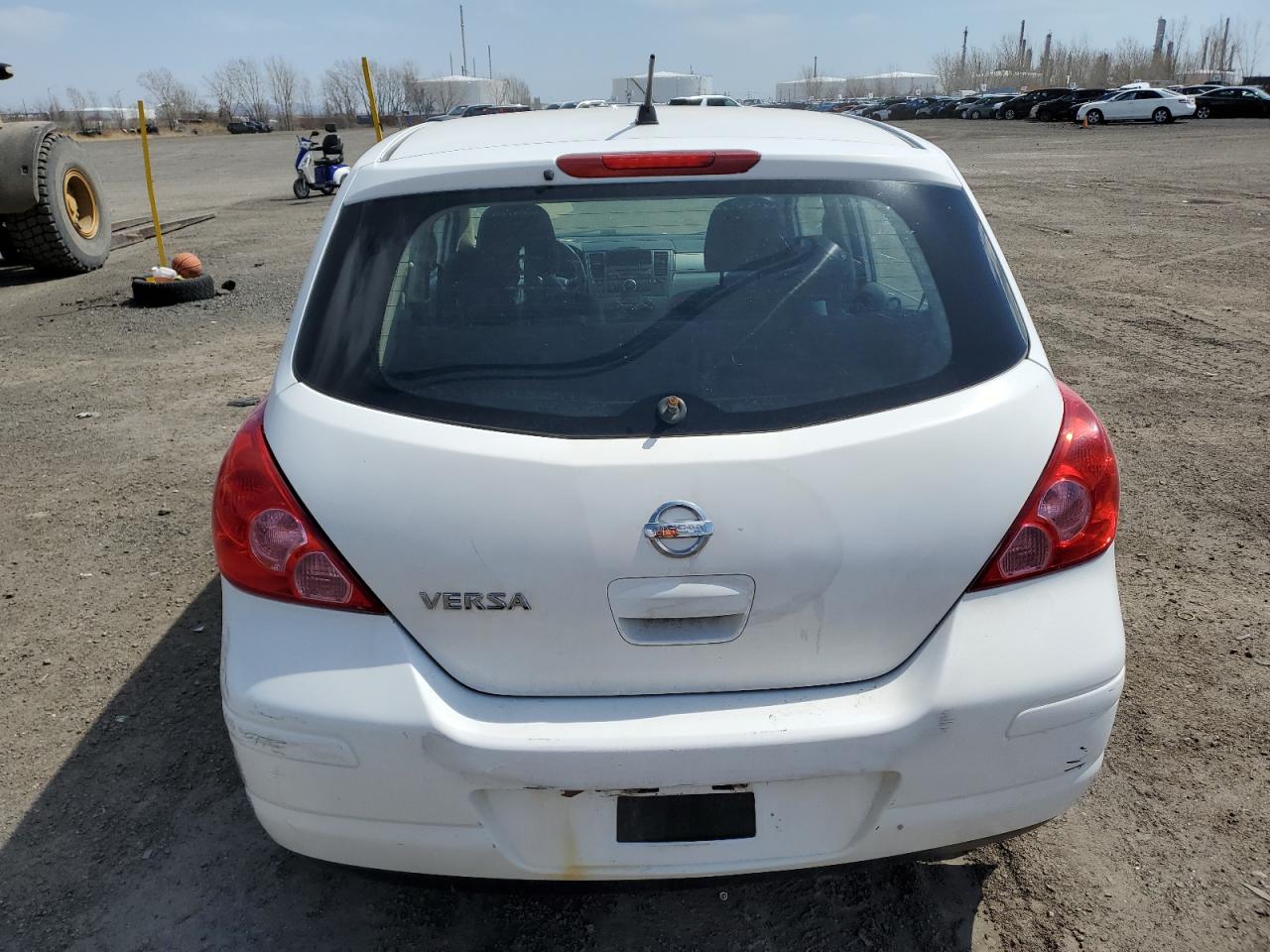 3N1BC1CP2AL399211 2010 Nissan Versa S