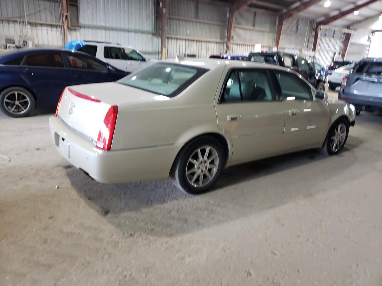 1G6KD5E69BU103648 2011 Cadillac Dts Luxury Collection