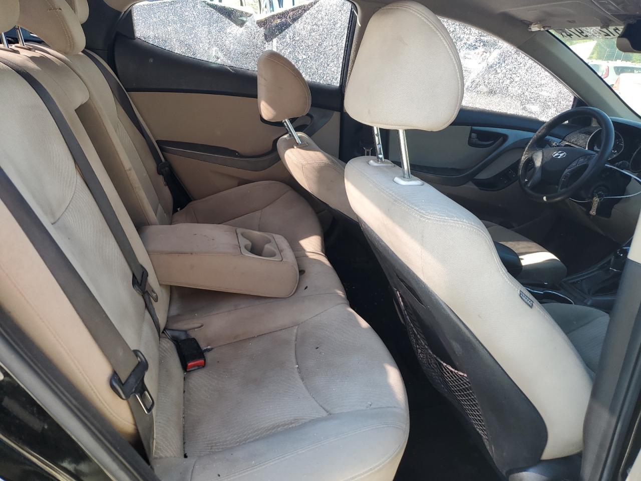kmhdh4aexgu481126 KMHDH4AEXGU481126 2016 Hyundai Elantra Se