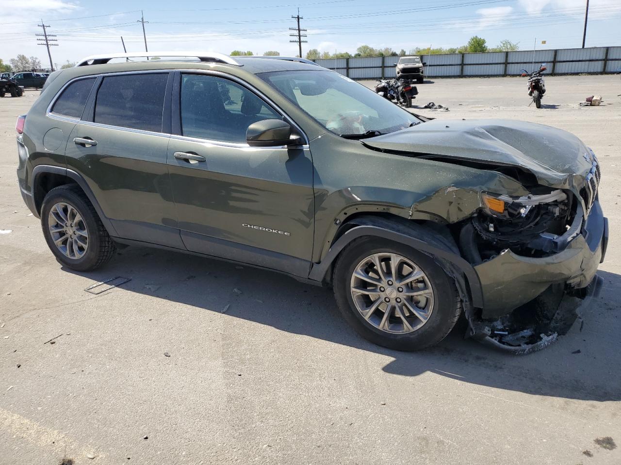 2019 Jeep Cherokee Latitude Plus vin: 1C4PJMLXXKD271607