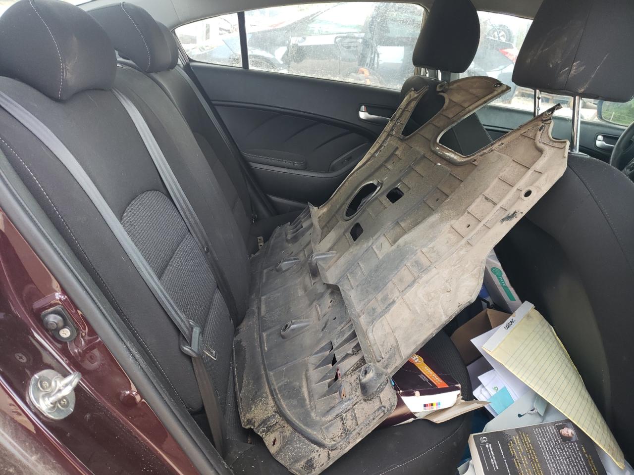 3KPFK4A75HE016074 2017 Kia Forte Lx