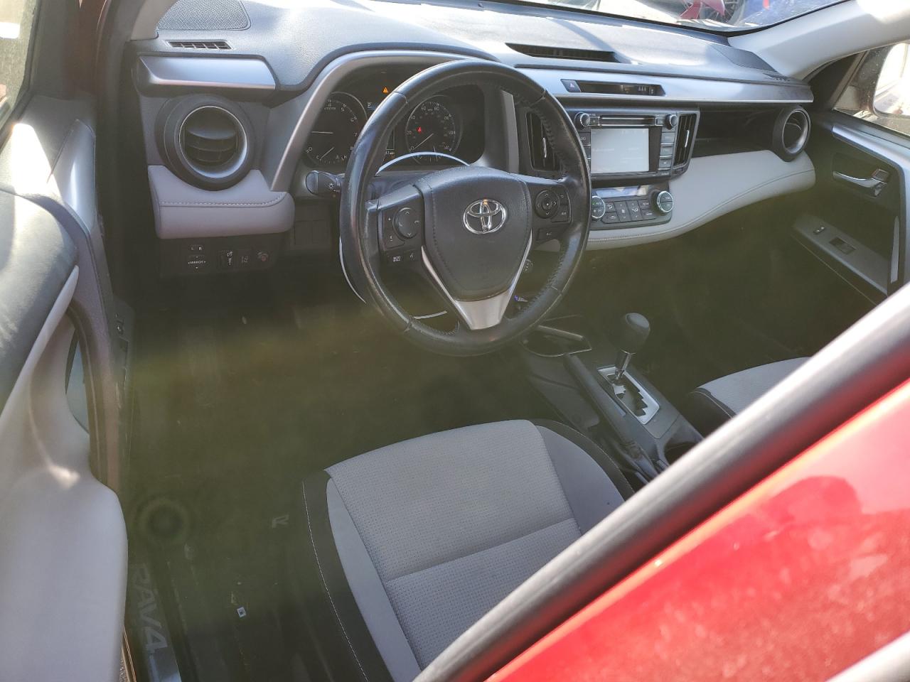 JTMWFREV0HJ133901 TOYOTA RAV4 2017