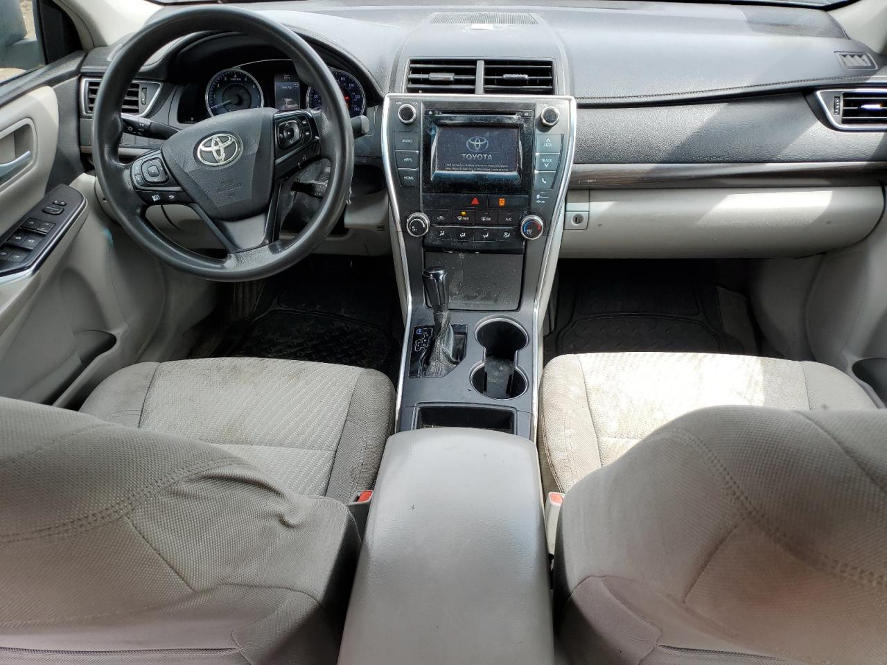 4T4BF1FK8FR476425 2015 Toyota Camry Le