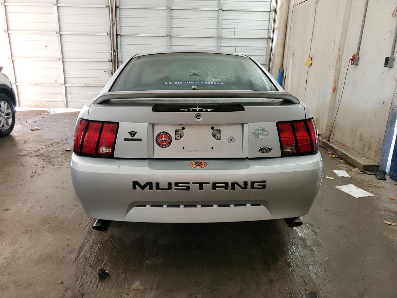 1FAFP4045XF206038 1999 Ford Mustang