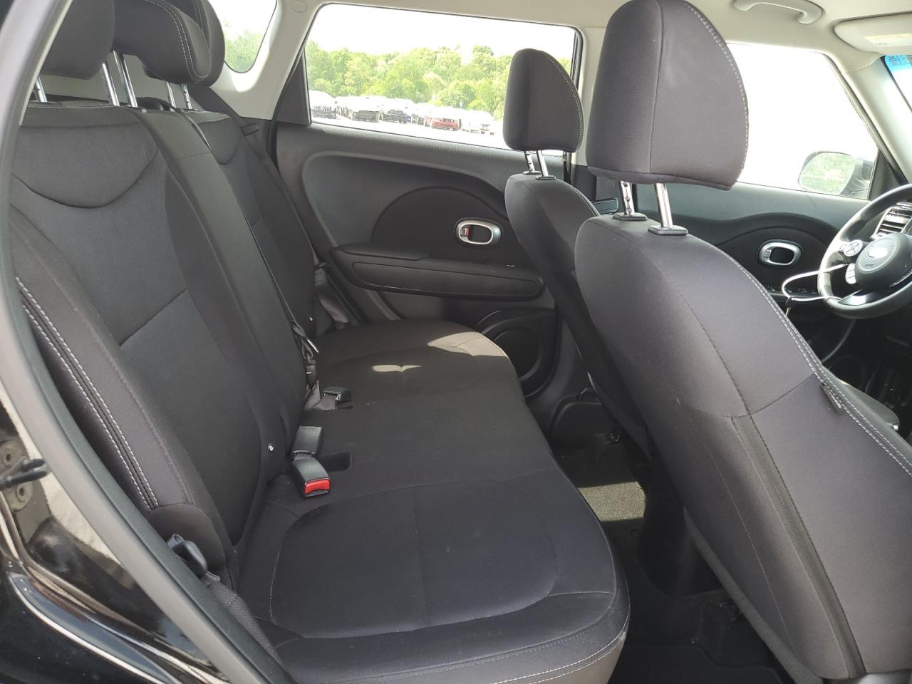 KNDJN2A26K7695368 2019 Kia Soul