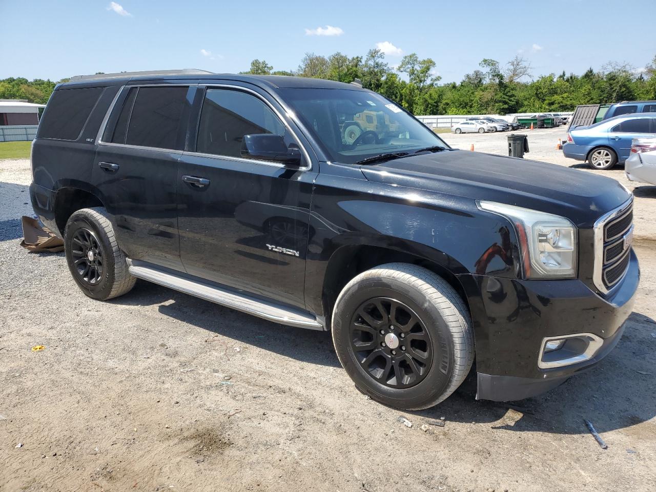 2015 GMC Yukon Slt vin: 1GKS1BKCXFR274355