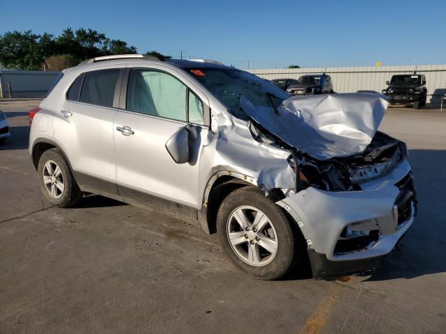 KL7CJLSB5LB012189 Chevrolet Trax 1LT 4