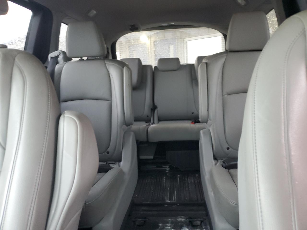 2019 Honda Odyssey Exl vin: 5FNRL6H74KB009226