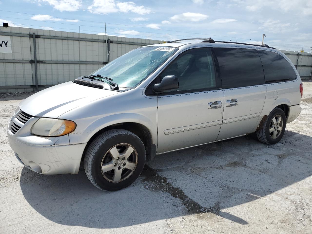 2D4GP44L45R285744 2005 Dodge Grand Caravan Sxt