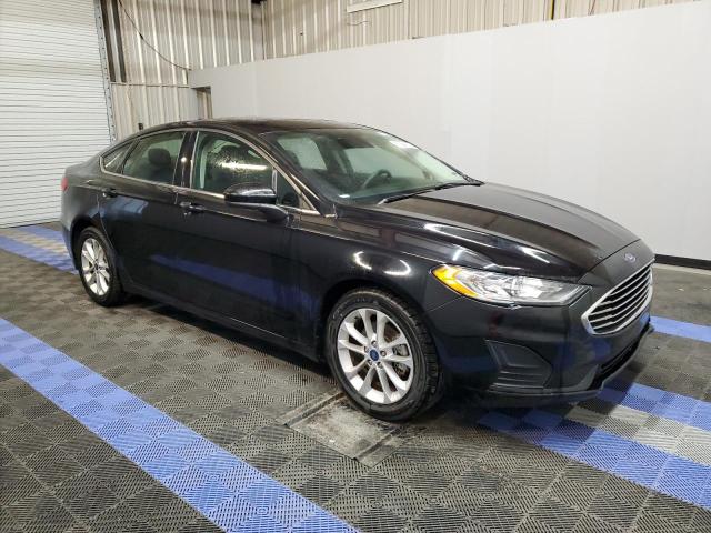 3FA6P0HD1LR150643 Ford Fusion SE 4