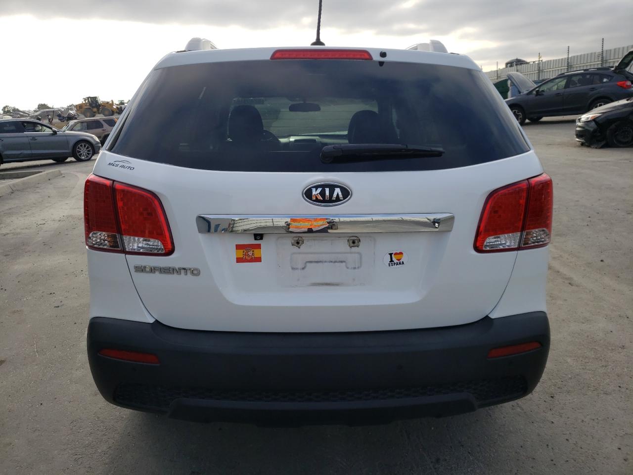 5XYKT3A69DG424121 2013 Kia Sorento Lx