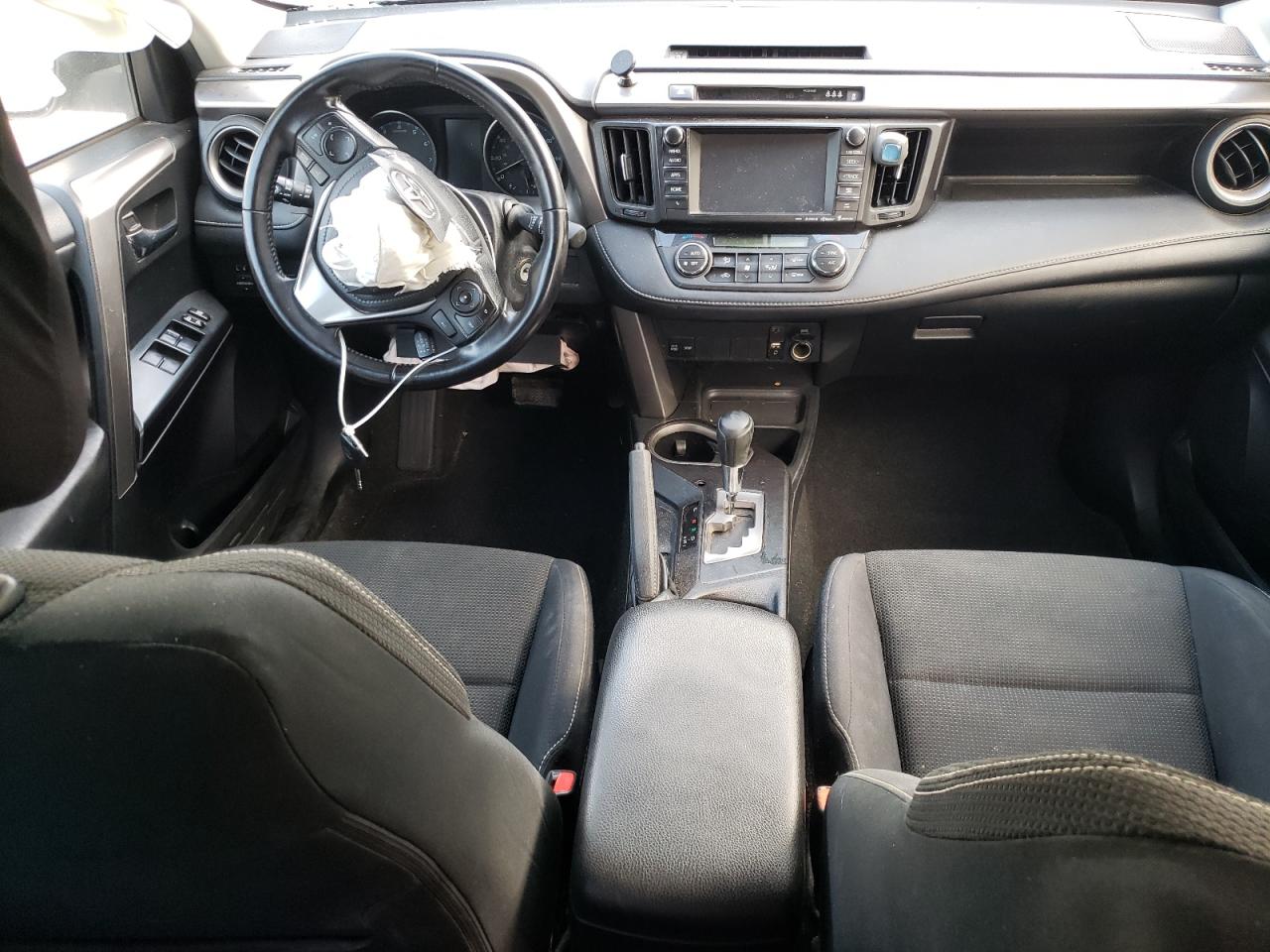 JTMWFREV7HJ107778 TOYOTA RAV4 2017