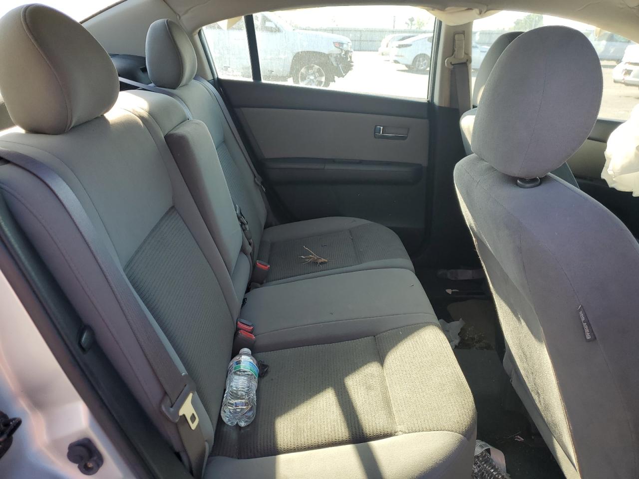 3N1AB6AP9AL686799 2010 Nissan Sentra 2.0