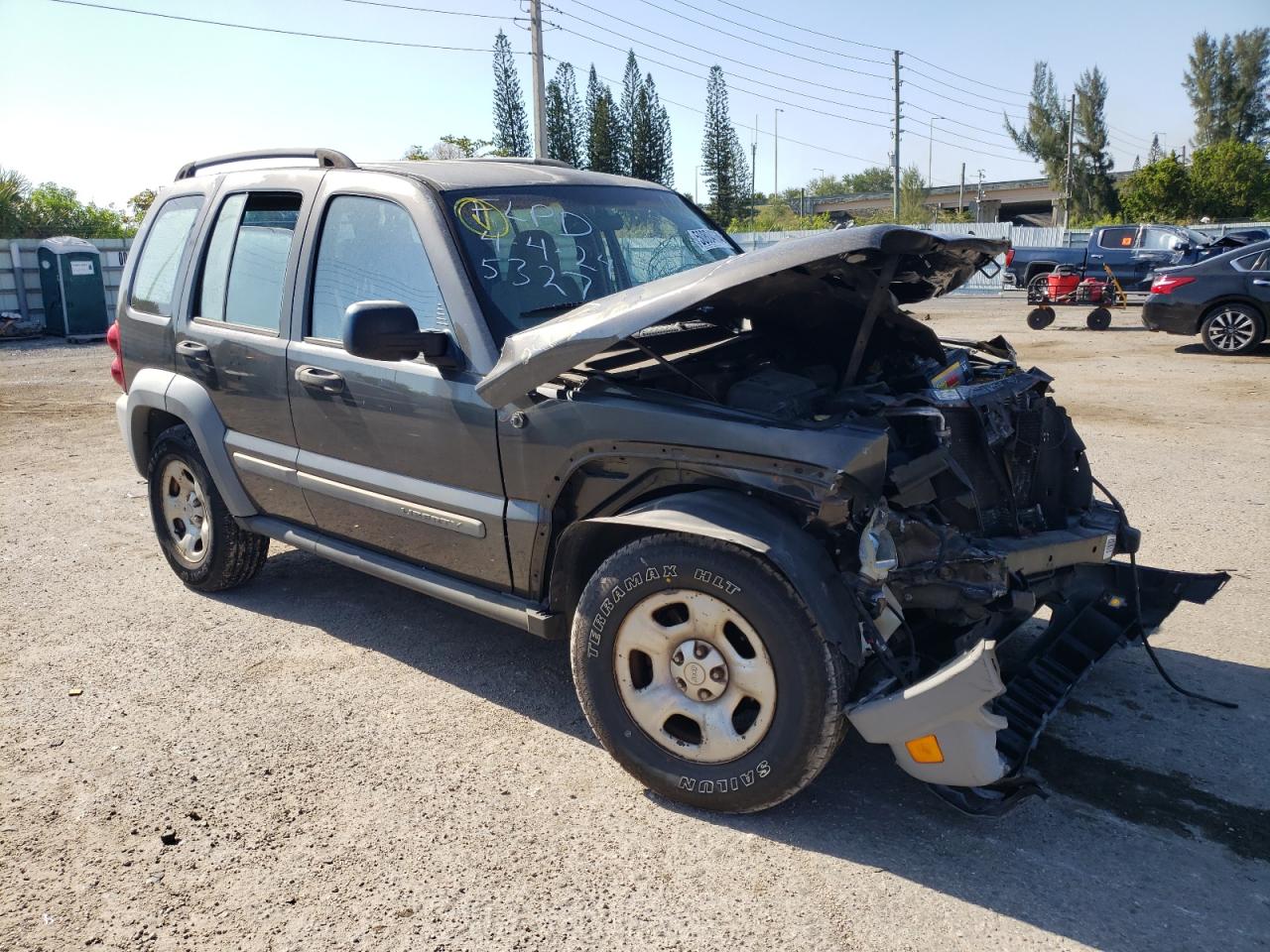 1J4GK48K65W665327 2005 Jeep Liberty Sport