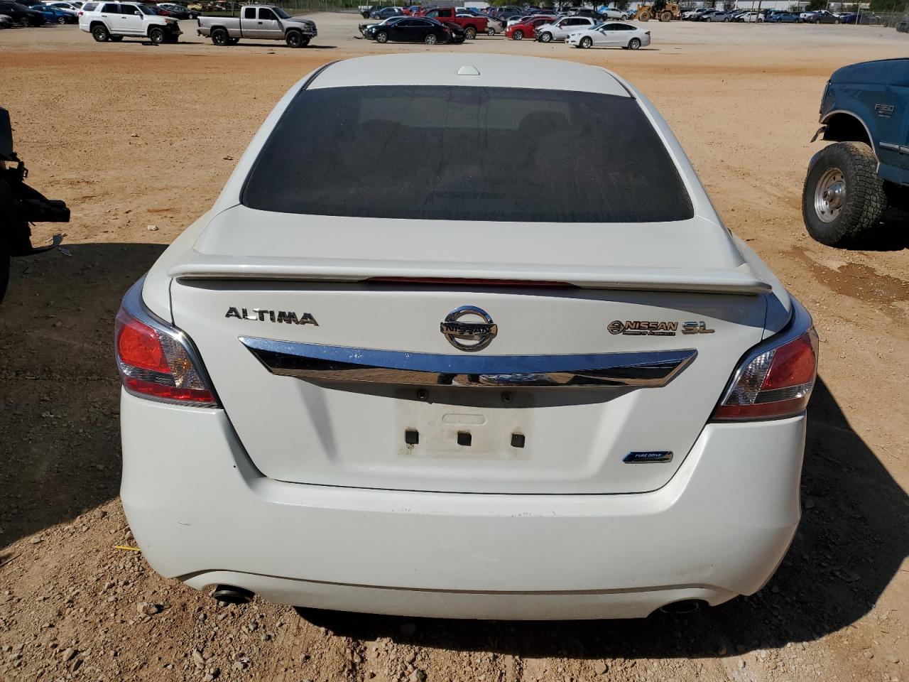 2014 Nissan Altima 2.5 vin: 1N4AL3AP0EC410527